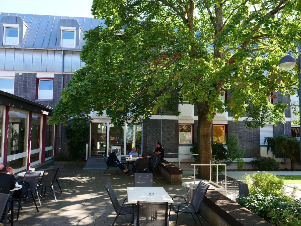 Nell-Breuning-Hotel Herzogenrath Exterior foto